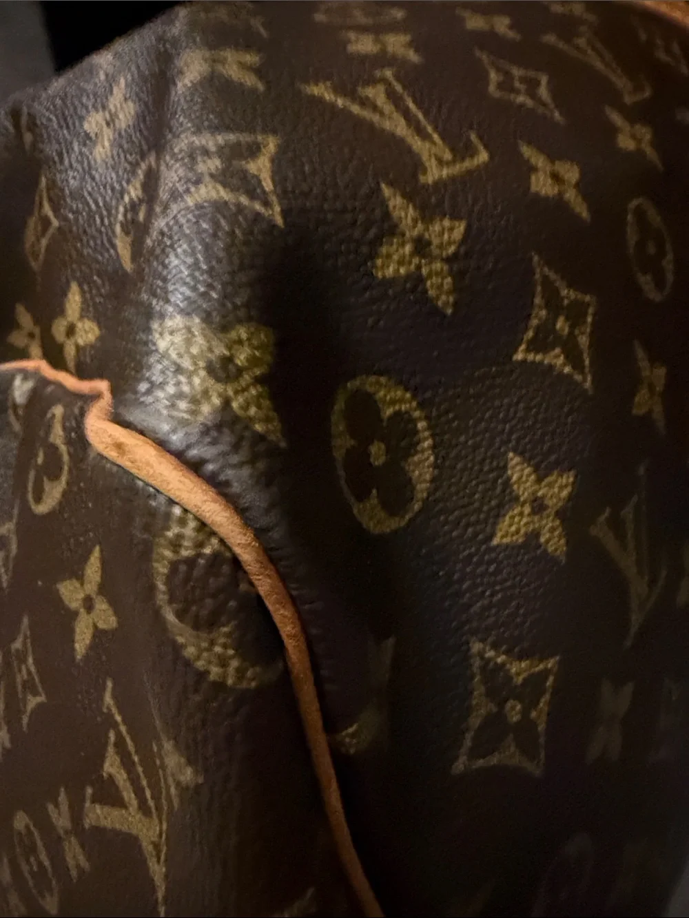 Louis Vuitton Monogram Canvas Keepall Travel Bag with Tan Trim Authentic LV 60